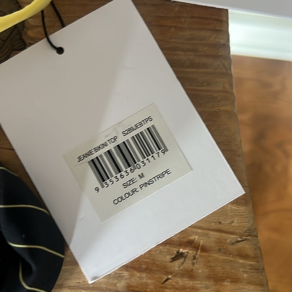 With Jean bikini set - Picture 4 of 7